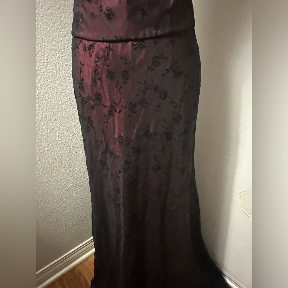 Chelsea Nites strapless, top, and matching skirt - Picture 9 of 16